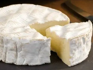 Queijo de cabra Pedra Branca 200gr.